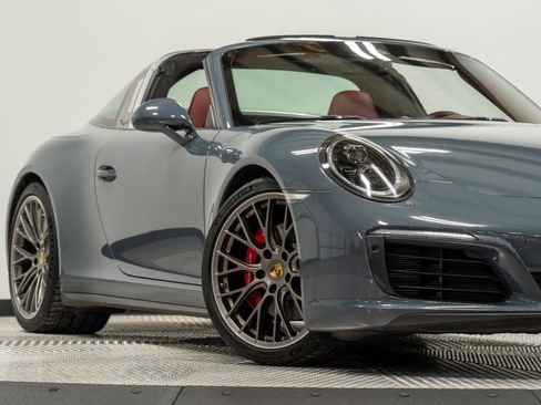 Used 2017 Porsche 911 Targa 4S image 39