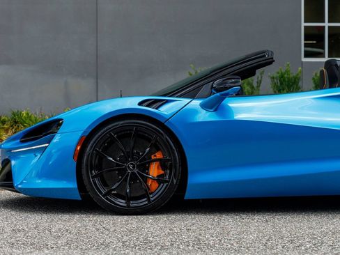 New 2026 McLaren Artura Spider RWD image 2