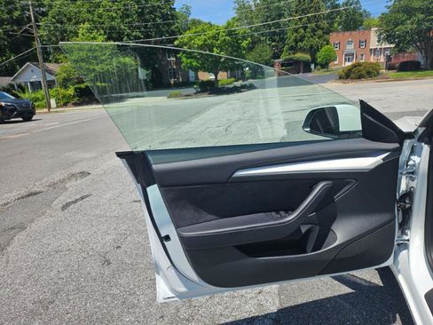Used 2023 Tesla Model 3 Standard Range RWD image 33