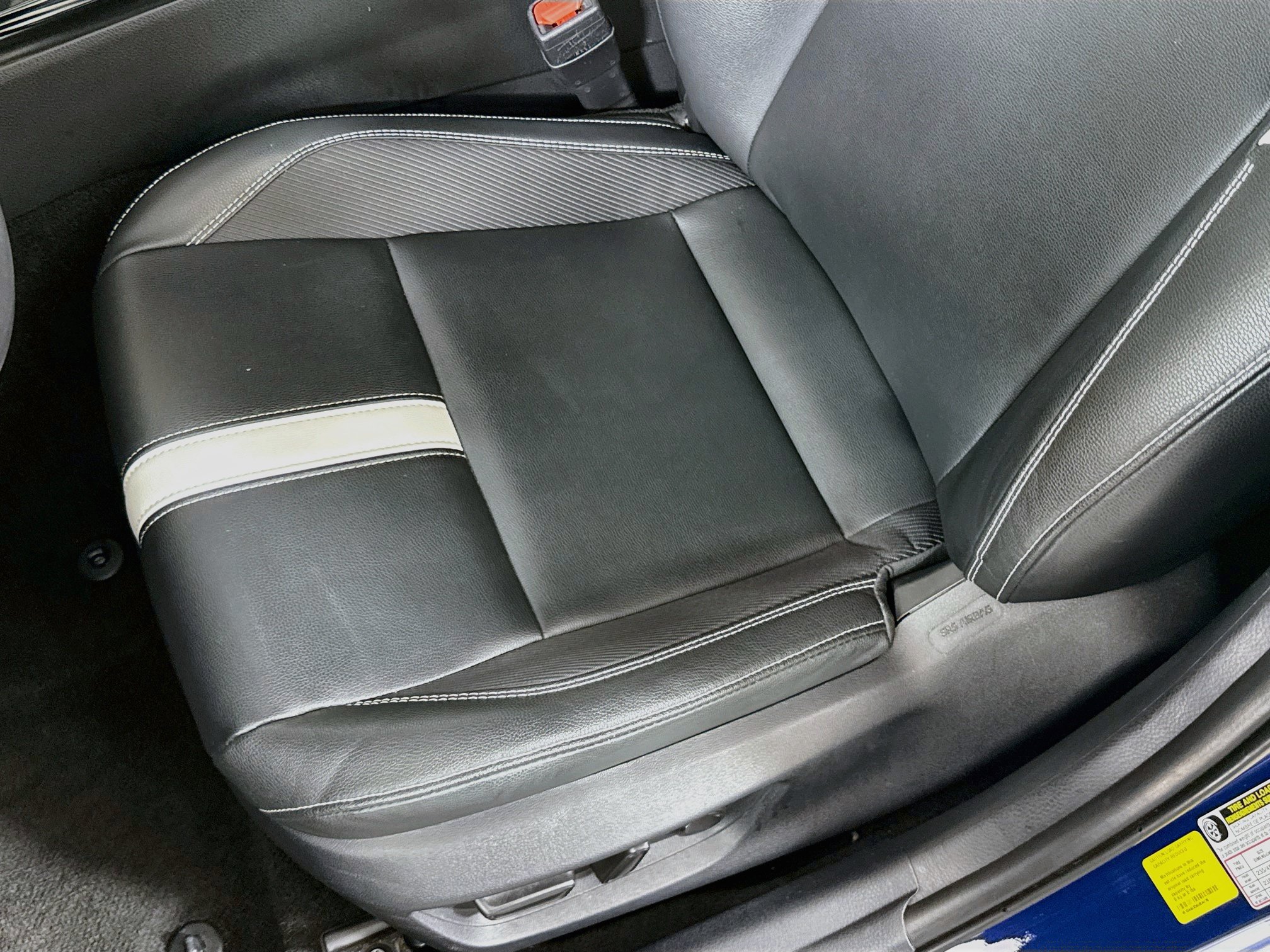 Used 2025 Toyota Camry SE FWD image 19