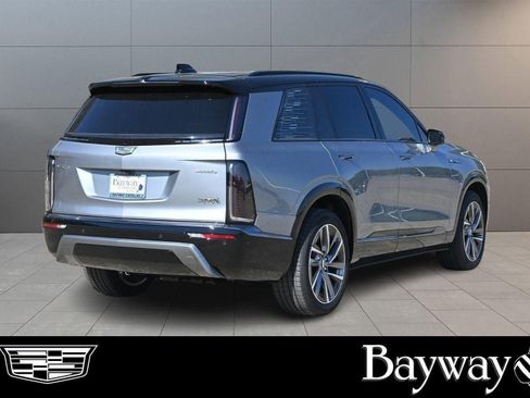 New 2026 Cadillac Vistiq Sport w/ LPO, Floor Liner Package image 54