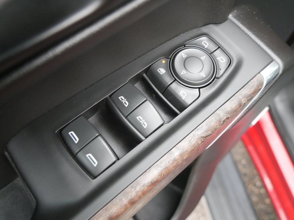 Used 2022 GMC Sierra 1500 Denali w/ Denali Premium Package AWD/4WD image 13