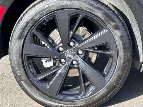 Used 2025 Buick Envision Sport Touring image 41