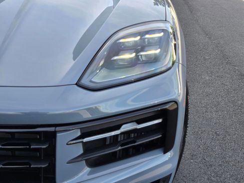 New 2026 Porsche Cayenne AWD/4WD image 12
