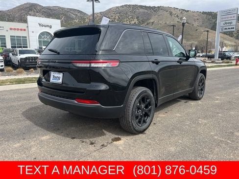New 2026 Jeep Grand Cherokee Altitude AWD/4WD image 3