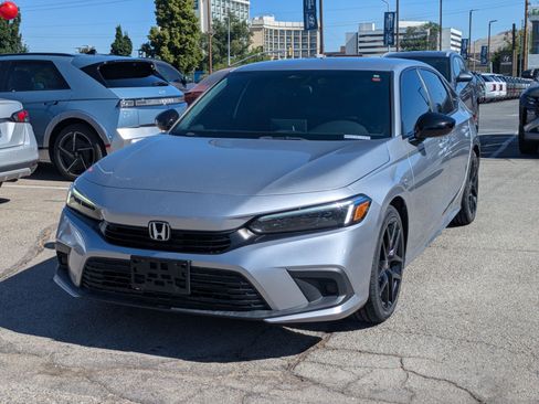 Used 2022 Honda Civic Sport image 11