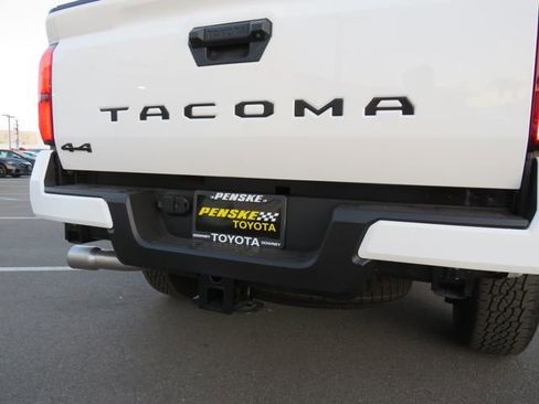 Certified 2025 Toyota Tacoma TRD Off-Road image 14