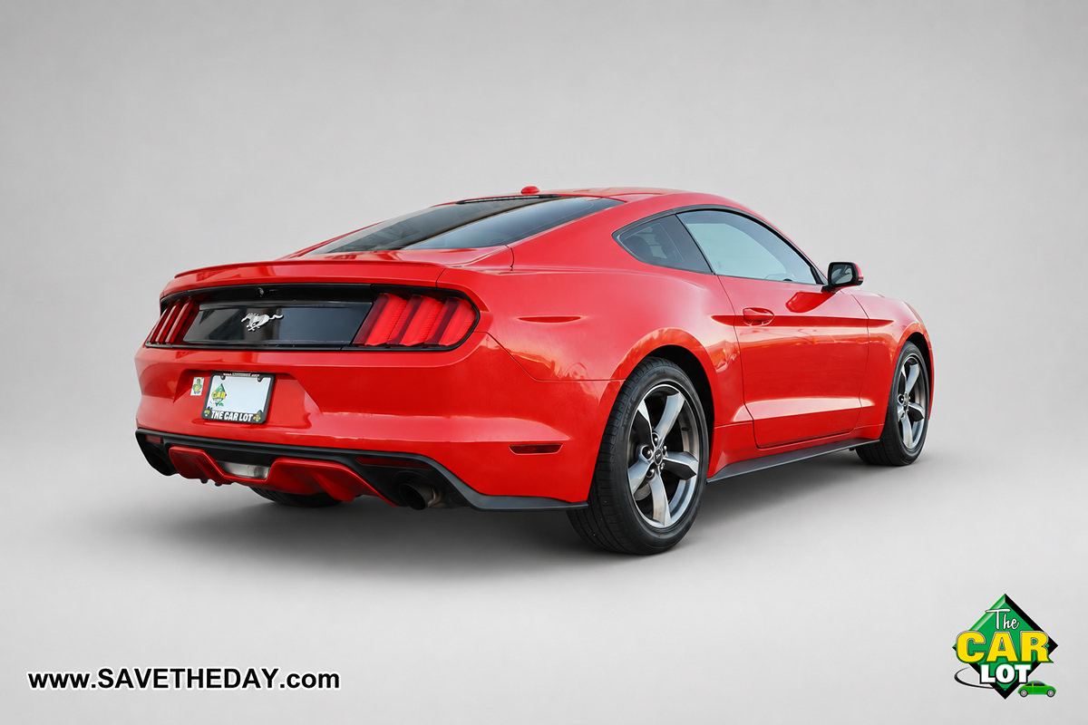Used 2015 Ford Mustang Premium RWD image 8
