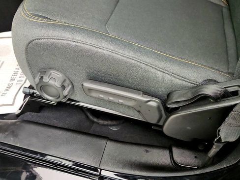 Used 2025 Jeep Wrangler Unlimited Sahara w/ Safety Group image 11