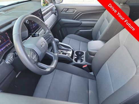 Used 2023 Chevrolet Colorado Trail Boss w/ Advanced Trailering Package AWD/4WD image 3