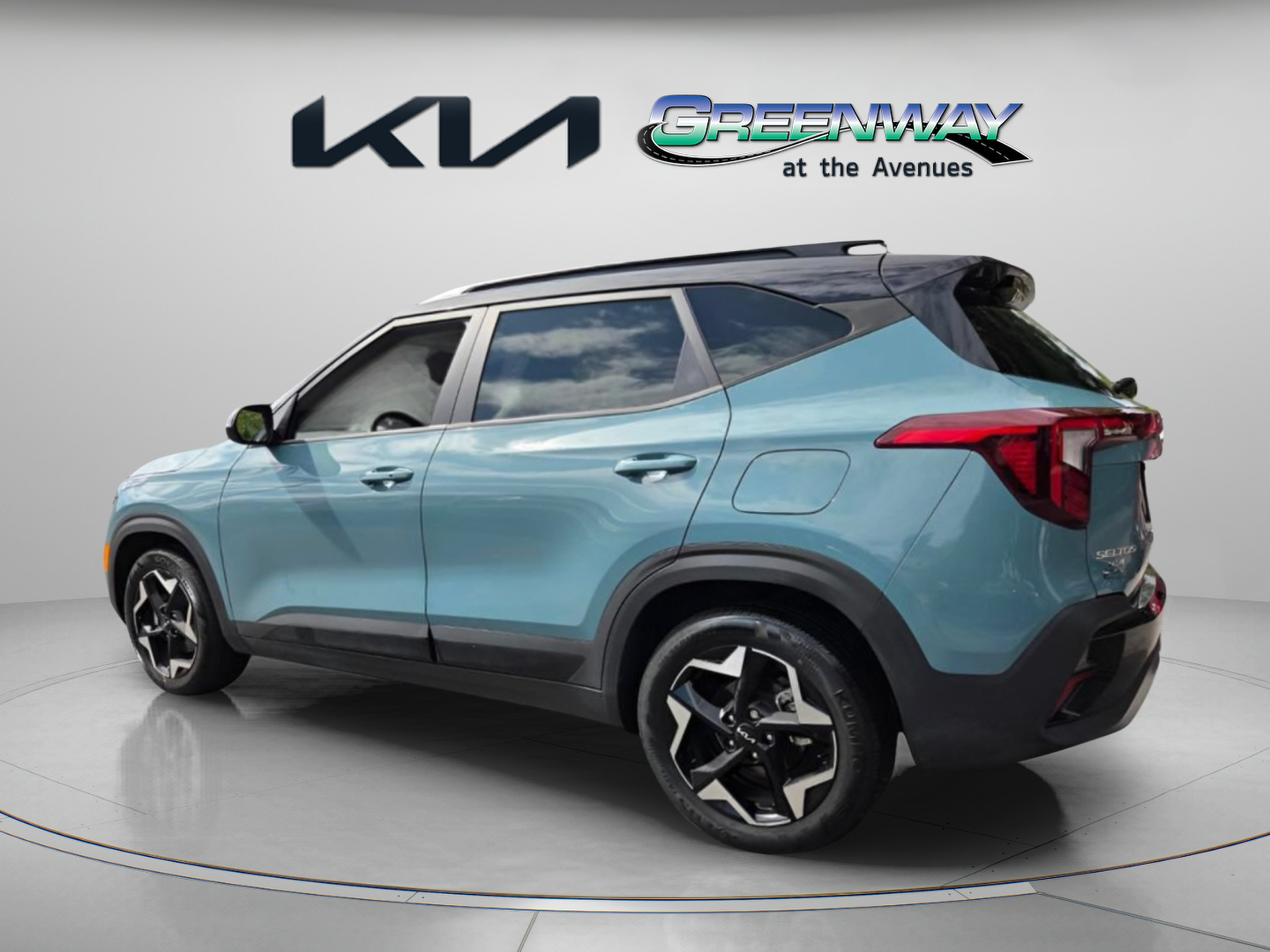 Certified 2025 Kia Seltos S FWD image 5