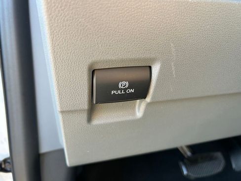 Used 2025 Ford F250 XLT AWD/4WD image 21