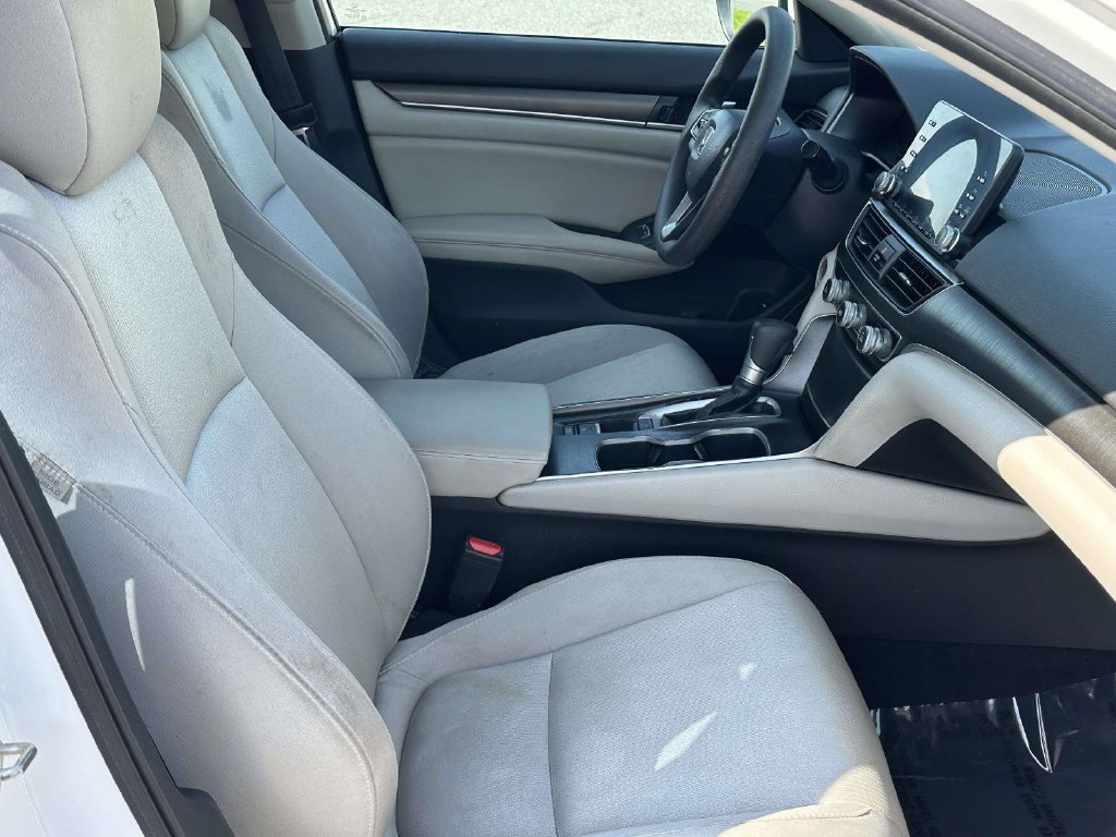 Used 2019 Honda Accord LX image 9