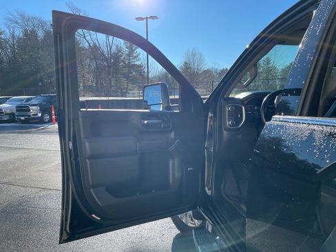 Used 2022 GMC Sierra 2500 Denali w/ Denali Ultimate Package image 23