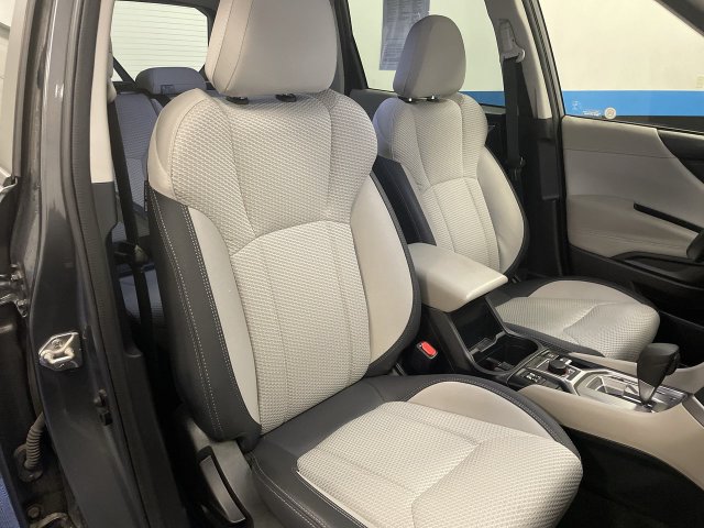 Used 2023 Subaru Forester Premium AWD/4WD image 25