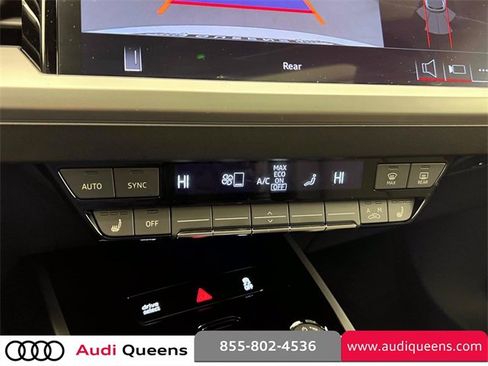 Used 2025 Audi Q4 e-tron Prestige image 30