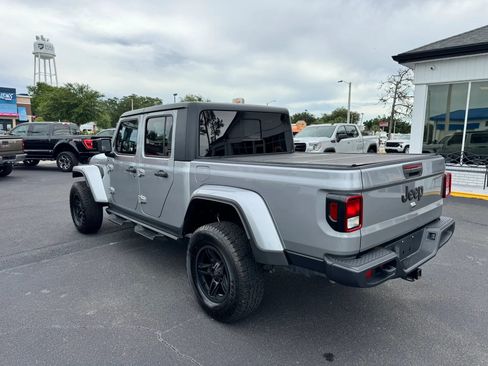 Used 2021 Jeep Gladiator Sport AWD/4WD image 7