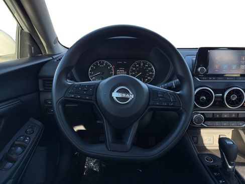 Used 2024 Nissan Sentra S FWD image 12