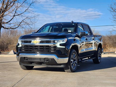 Used 2022 Chevrolet Silverado 1500 LT image 3