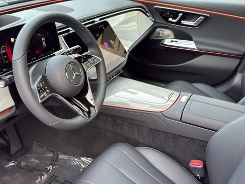 New 2026 Mercedes-Benz E 350 4MATIC Sedan image 27