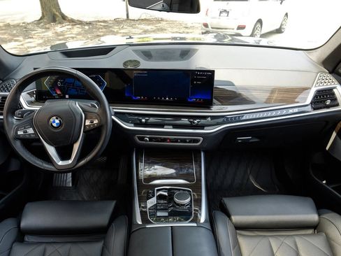 Used 2024 BMW X5 sDrive40i w/ Premium Package RWD image 15