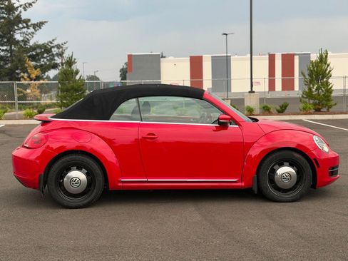 Used 2013 Volkswagen Beetle 2.5 FWD image 10