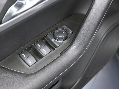 Used 2024 Chevrolet Blazer LT image 17