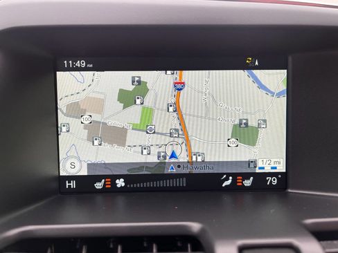 Used 2017 Volvo XC60 T6 Dynamic w/ Climate Package image 13