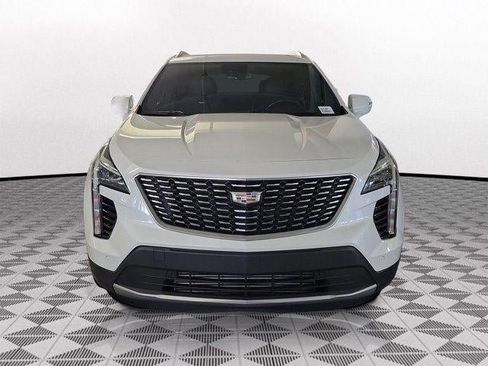 Certified 2023 Cadillac XT4 Premium Luxury FWD image 2