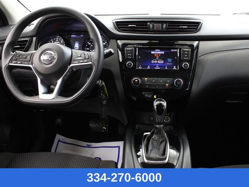 Used 2021 Nissan Rogue Sport S image 8