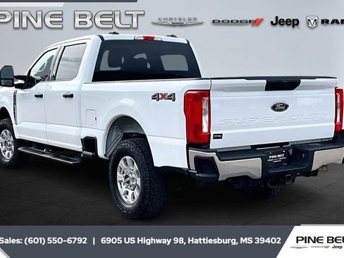 Used 2023 Ford F250 XLT image 2