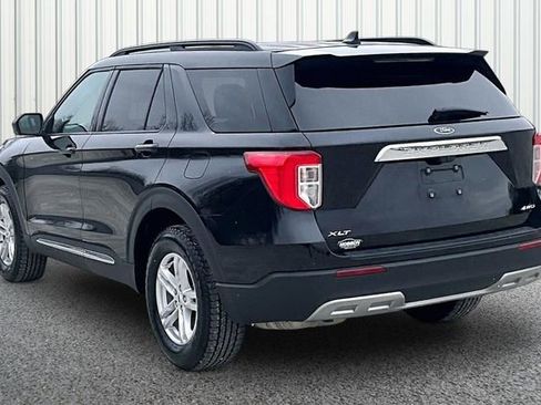 Used 2023 Ford Explorer XLT w/ Equipment Group 202A AWD/4WD image 11