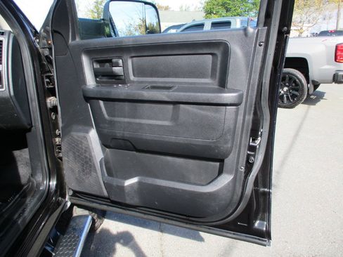 Used 2016 RAM 3500 Tradesman w/ Popular Equipment Group image 32