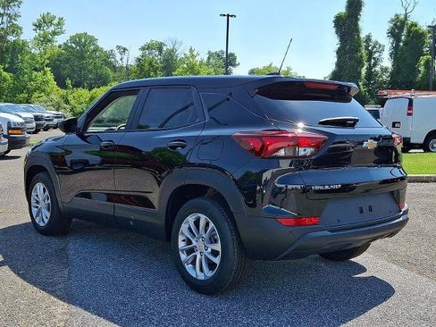 New 2026 Chevrolet TrailBlazer LS w/ LS Convenience Package FWD image 3