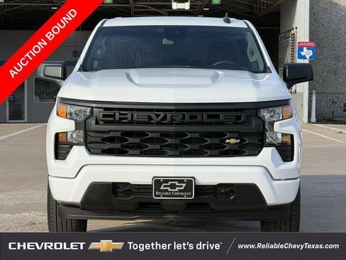 Used 2024 Chevrolet Silverado 1500 Custom RWD image 3