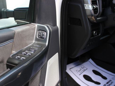 Used 2025 Ford F350 Platinum AWD/4WD image 8