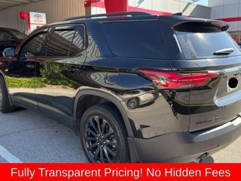 Used 2023 Chevrolet Traverse RS w/ LPO, Floor Liner Package AWD/4WD image 2