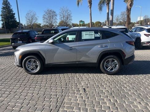 New 2026 Hyundai Tucson SE image 5