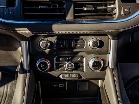 Used 2023 GMC Yukon SLE w/ Max Trailering Package image 26