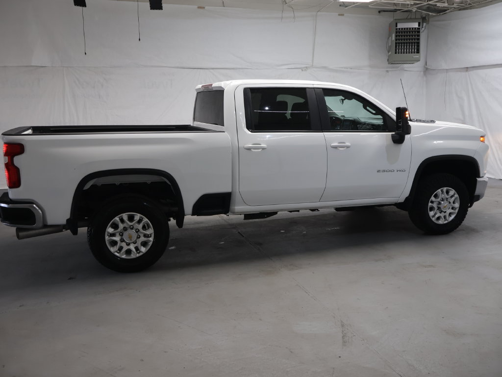 Used 2023 Chevrolet Silverado 2500 LT AWD/4WD image 8