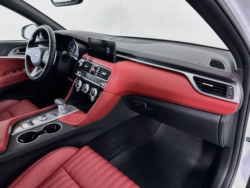 Used 2023 Genesis G70 2.0T w/ Sport Prestige Package RWD image 30