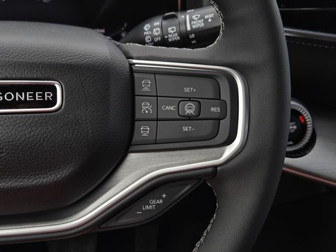 New 2026 Jeep Grand Wagoneer Limited AWD/4WD image 10