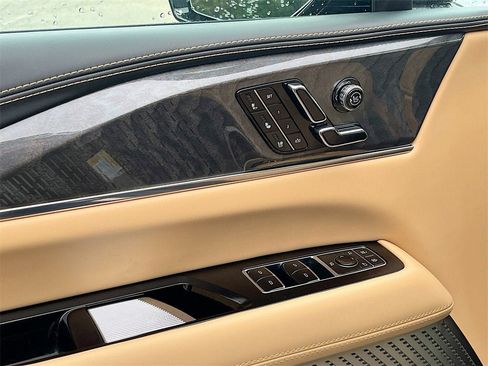 New 2025 Cadillac Escalade IQ Sport 2 w/ LPO, ONYX Package image 18