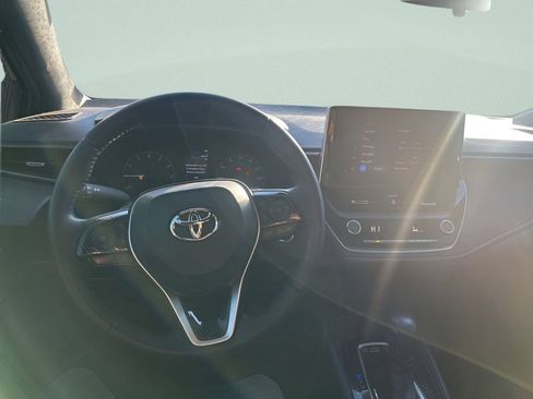 Used 2025 Toyota Corolla SE image 28