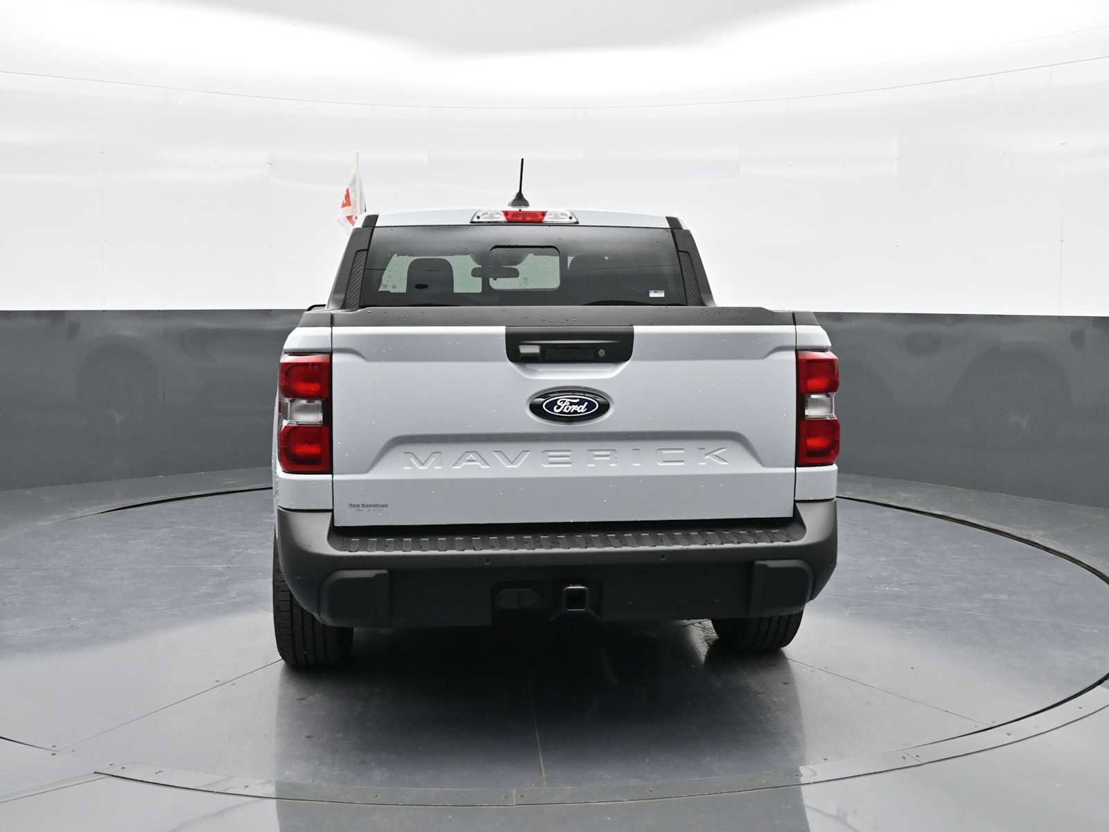 Used 2025 Ford Maverick Lariat w/ 4K Tow Package AWD/4WD image 6
