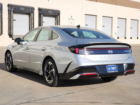 New 2026 Hyundai Sonata SEL FWD image 3