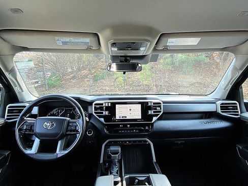 Used 2022 Toyota Tundra SR5 w/ Convenience Package image 19