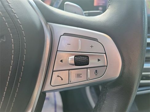 Used 2023 BMW X7 xDrive40i w/ Premium Package image 27