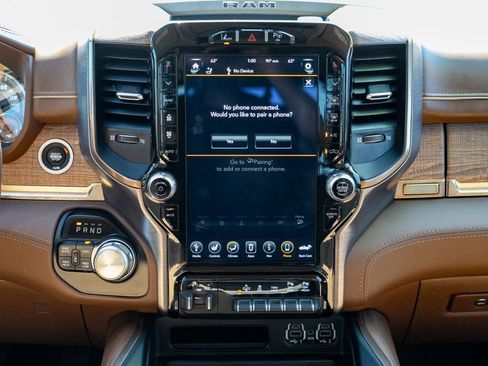 Used 2020 RAM 1500 Longhorn image 17