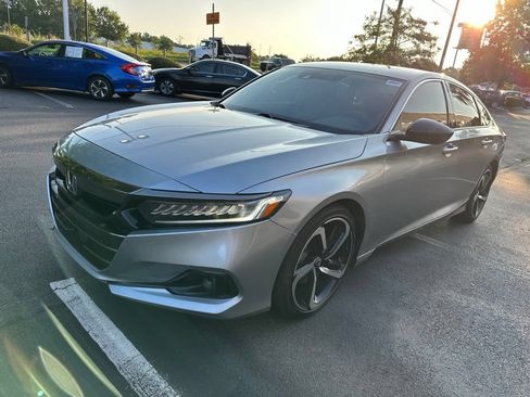 Used 2022 Honda Accord Sport image 7